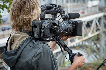 Sony FS7 II Ergonomics Example